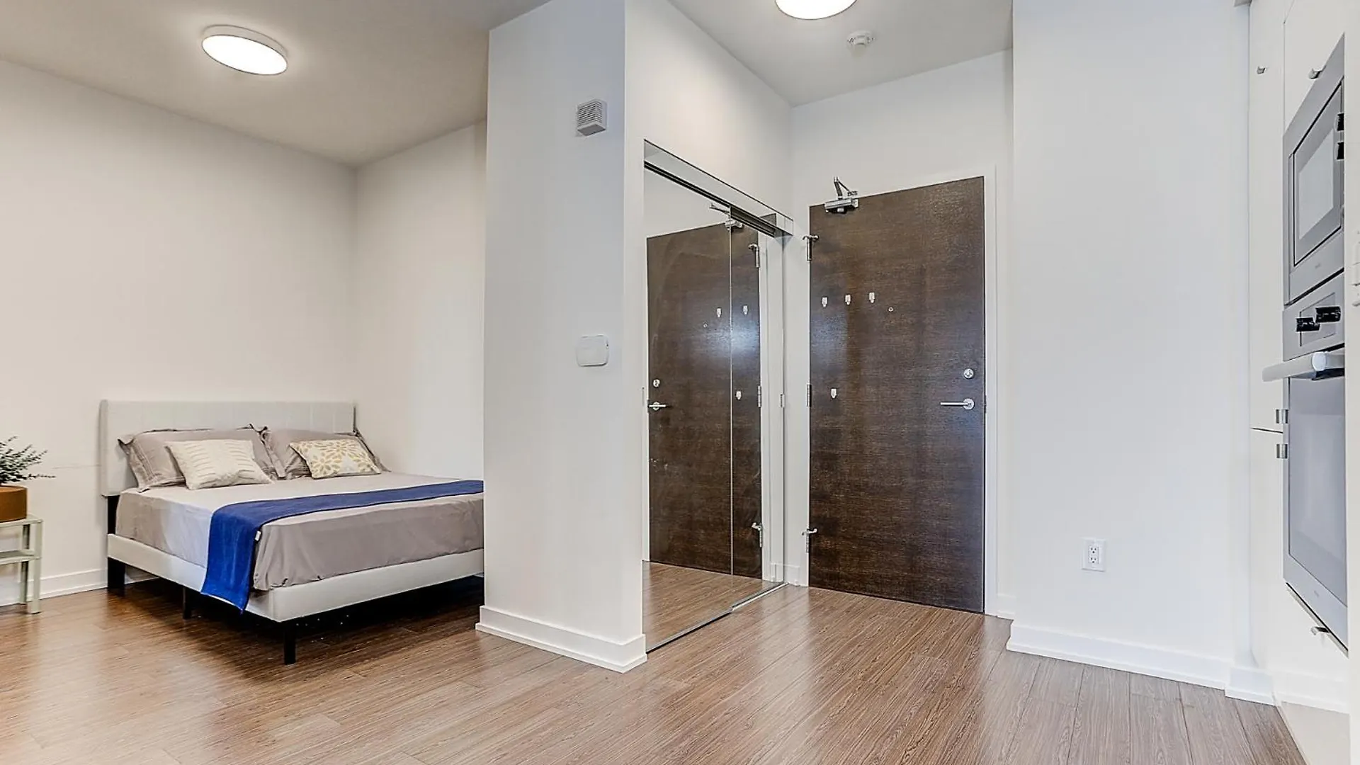 Lakeview Apartments Downtown Toronto Aparthotel